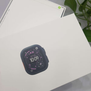 Đồng hồ thông minh Ultra 3 – Logo Táo – 49mm được trang bị hộp chuẩn Auth
